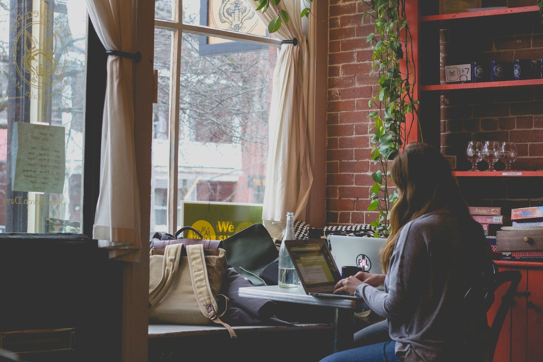 Maximizing Your Work-Life Balance with Hybrid Work