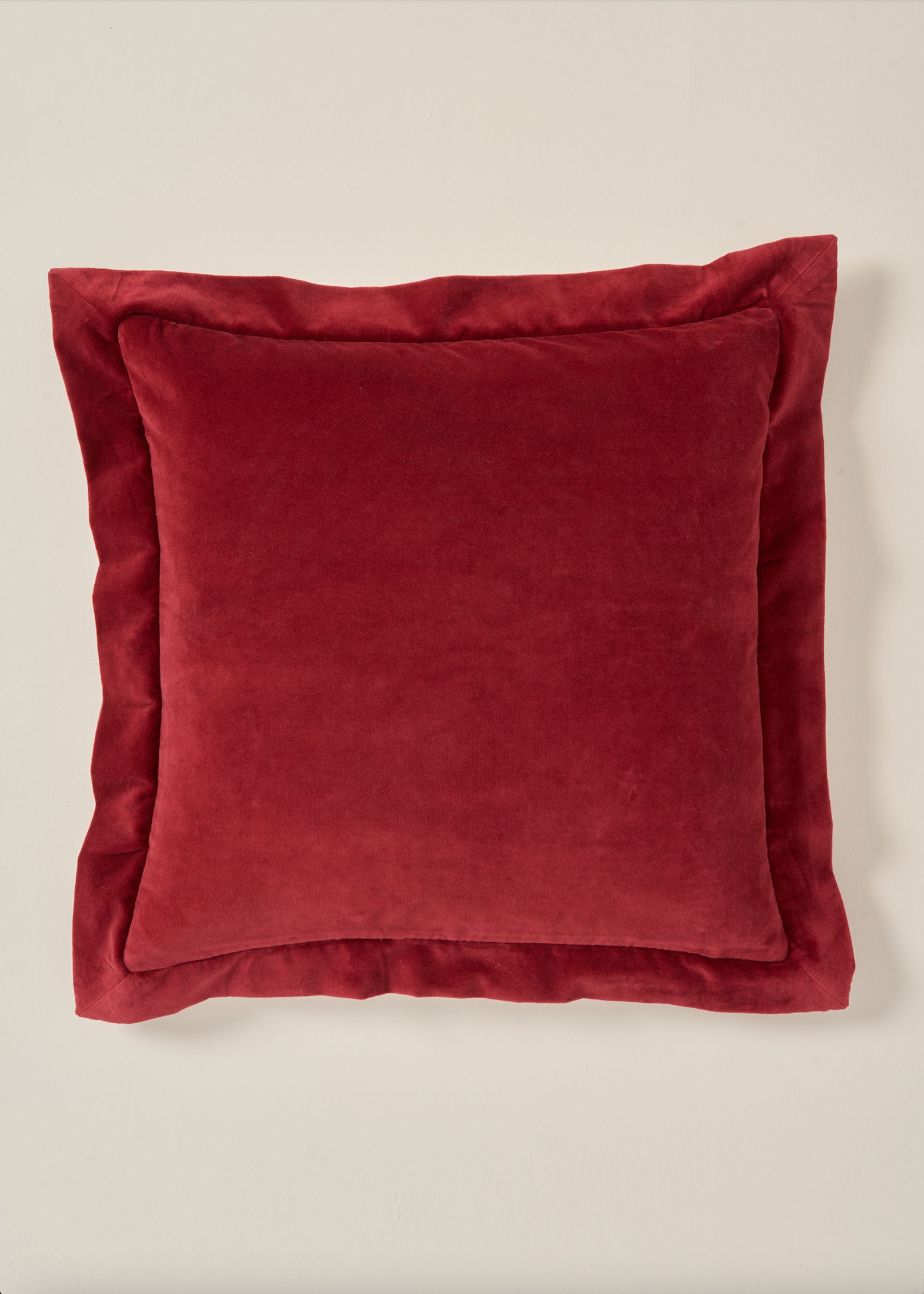 Truly Lifestyle Red Velvet Flange Square Cushions