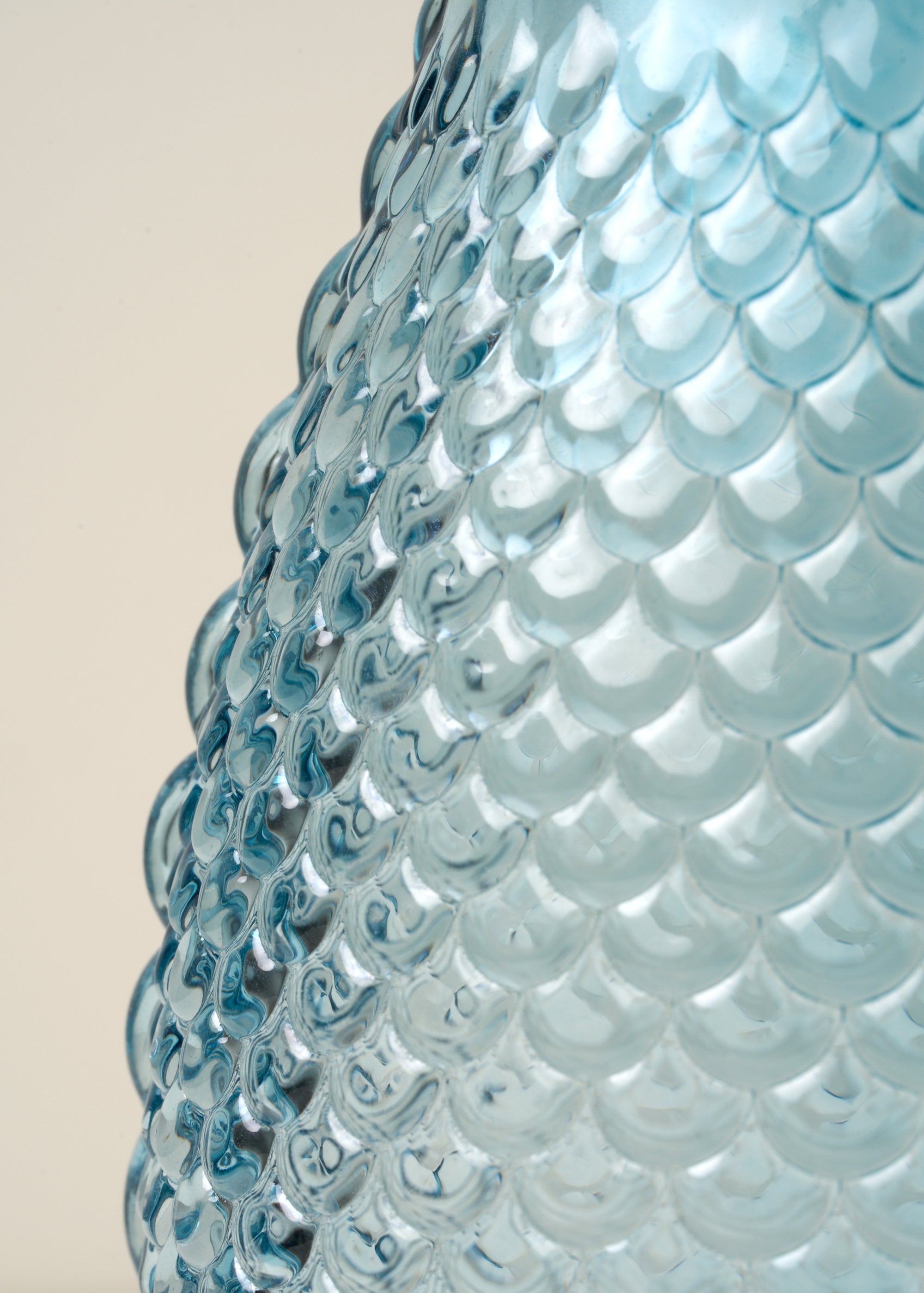 TRULY LIFESTYLE LIGHT BLUE BOBBLE VASE CLOSE UP