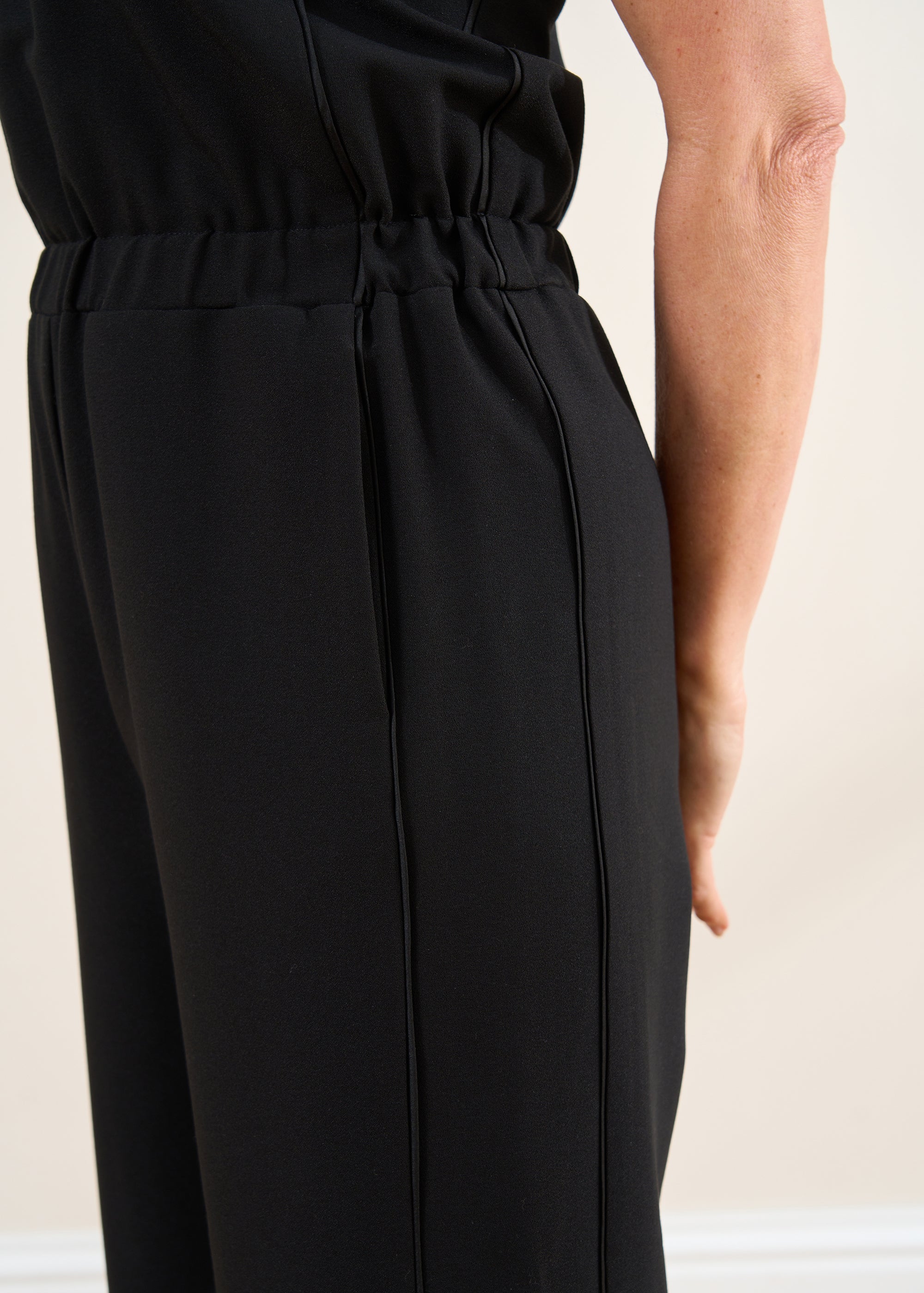 Black Round Neck Jumpsuit