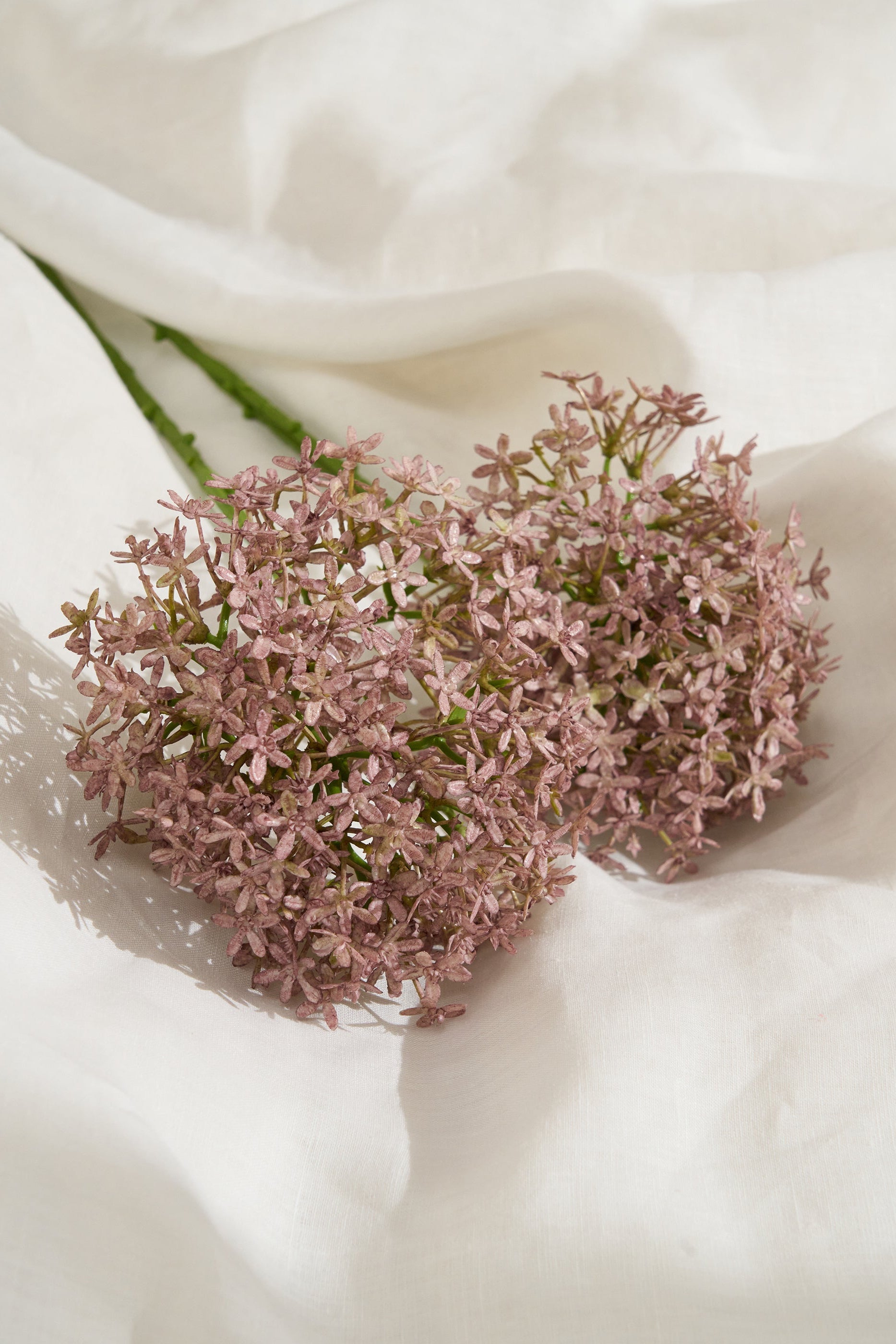 Truly Lifestyle Pair of Faux Lilac Hydrangea On Linen