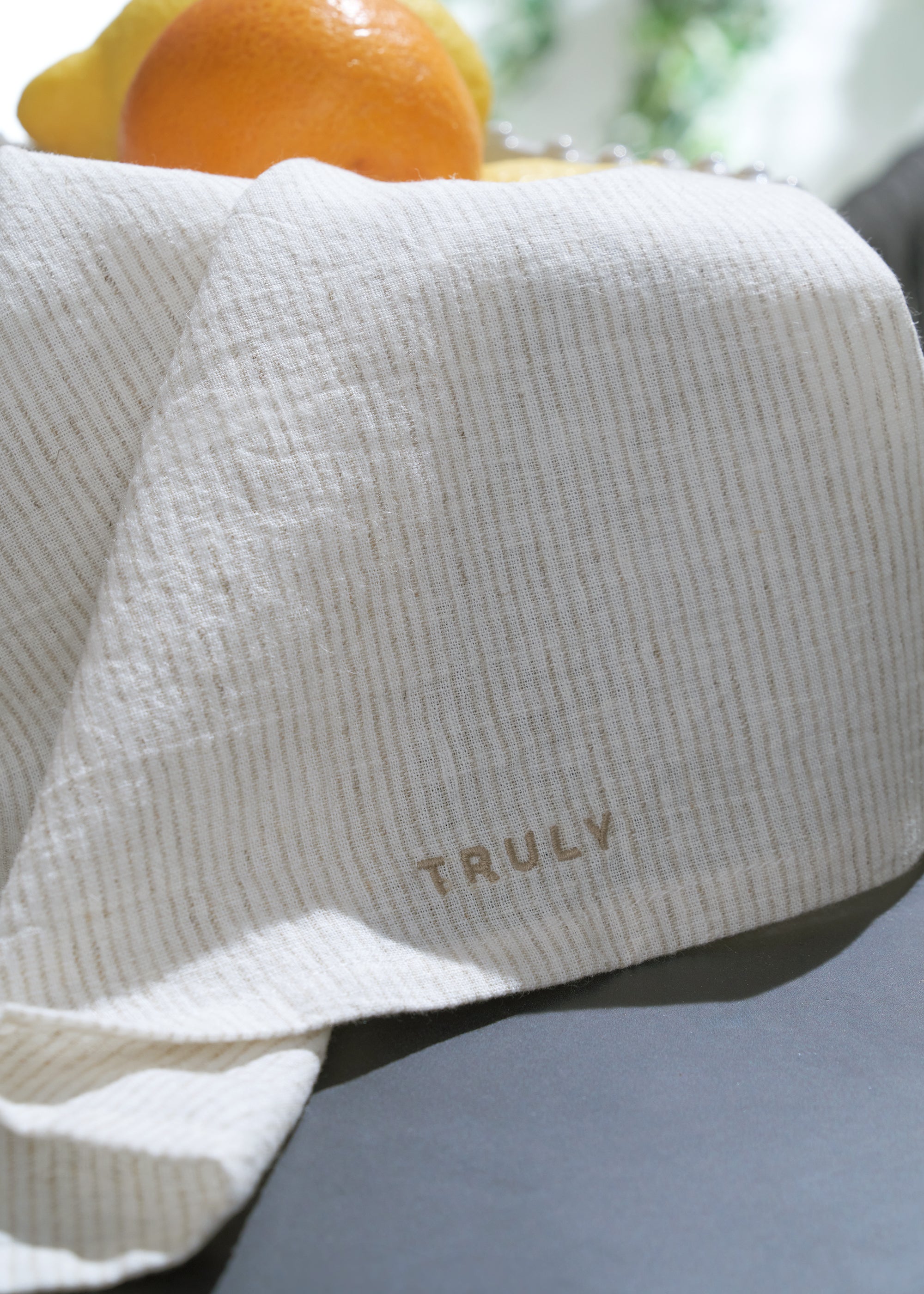 TRULY LIFESTYLE SET OF TWO STRIPED LINEN TEA TOWELS CLOSE UP
