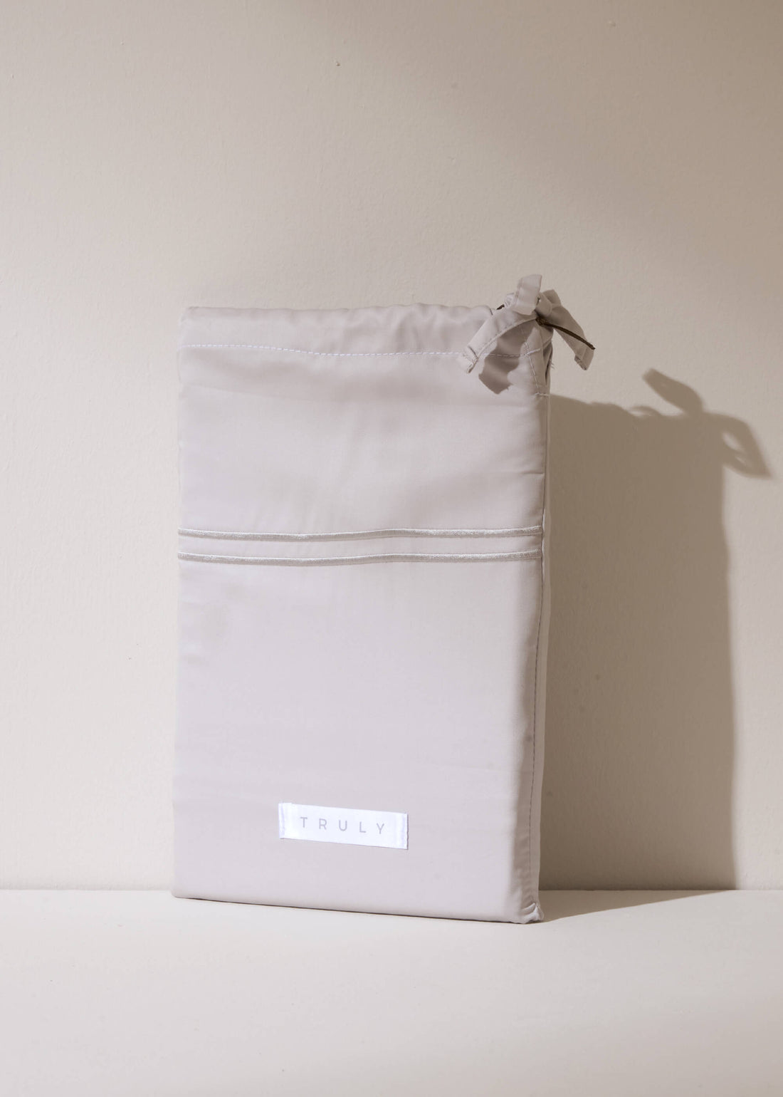 TRULY LIFESTYLE DOVE GREY SATIN STITCH BAMBOO PILLOWCASES IN DUST BAG