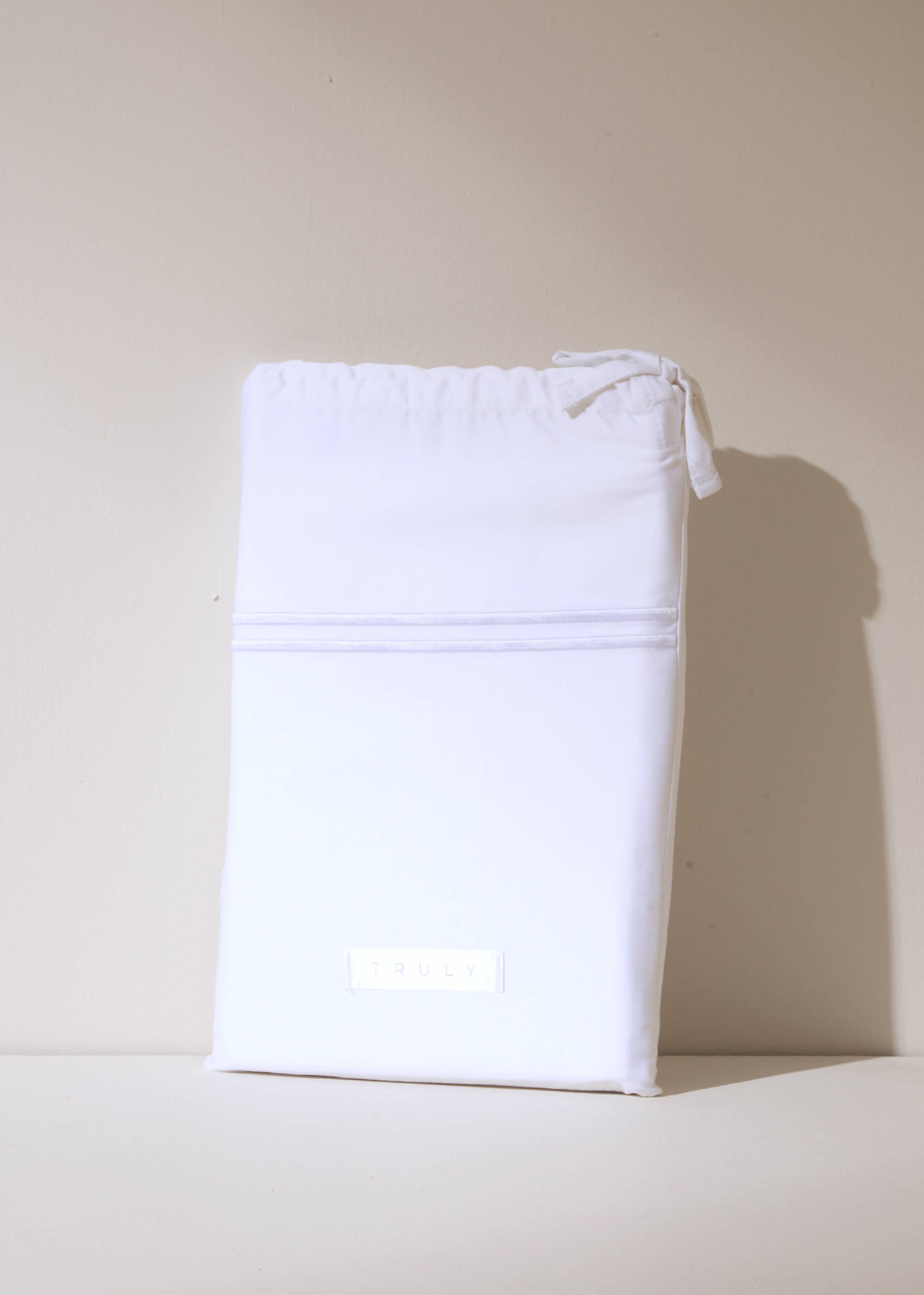 TRULY LIFESTYLE WHITE SATIN STITCH BAMBOO PILLOWCASES IN DUST BAG
