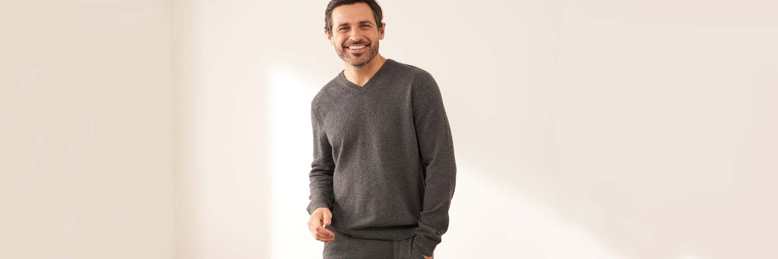 Truly Lifestyle Mens Grey Cashmere V Neck Jumper With Grey Cashmere Jogging Bottoms