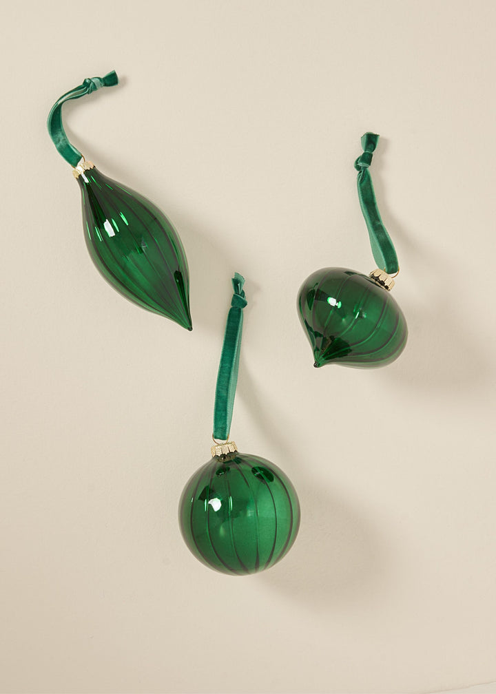 TRULY LIFESTYLE SET OF THREE CHRISTMAS GREEN GLASS BAUBLES