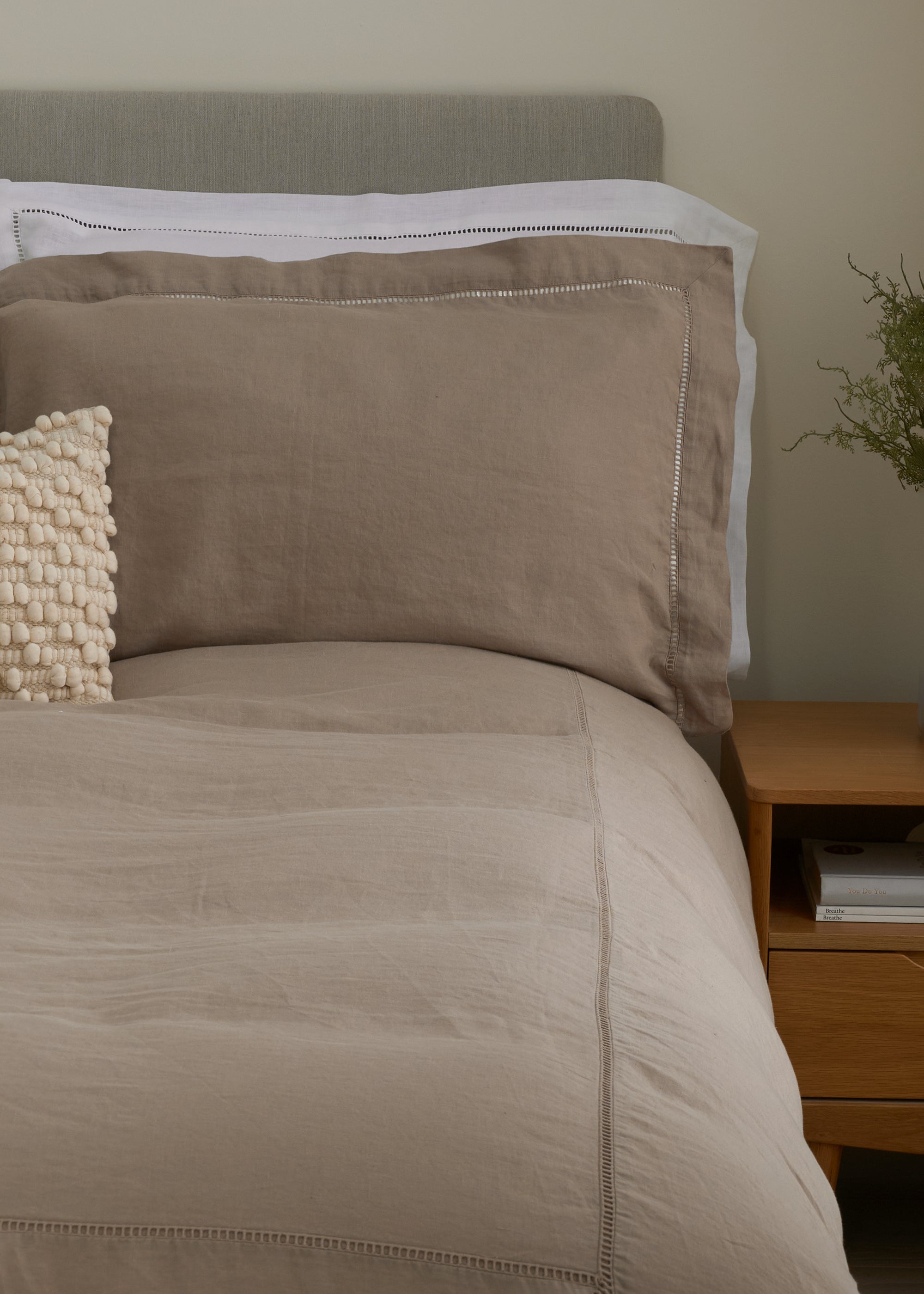 TRULY LIFESTYLE TAUPE LINEN DUVET COVER AND PILLOWCASE