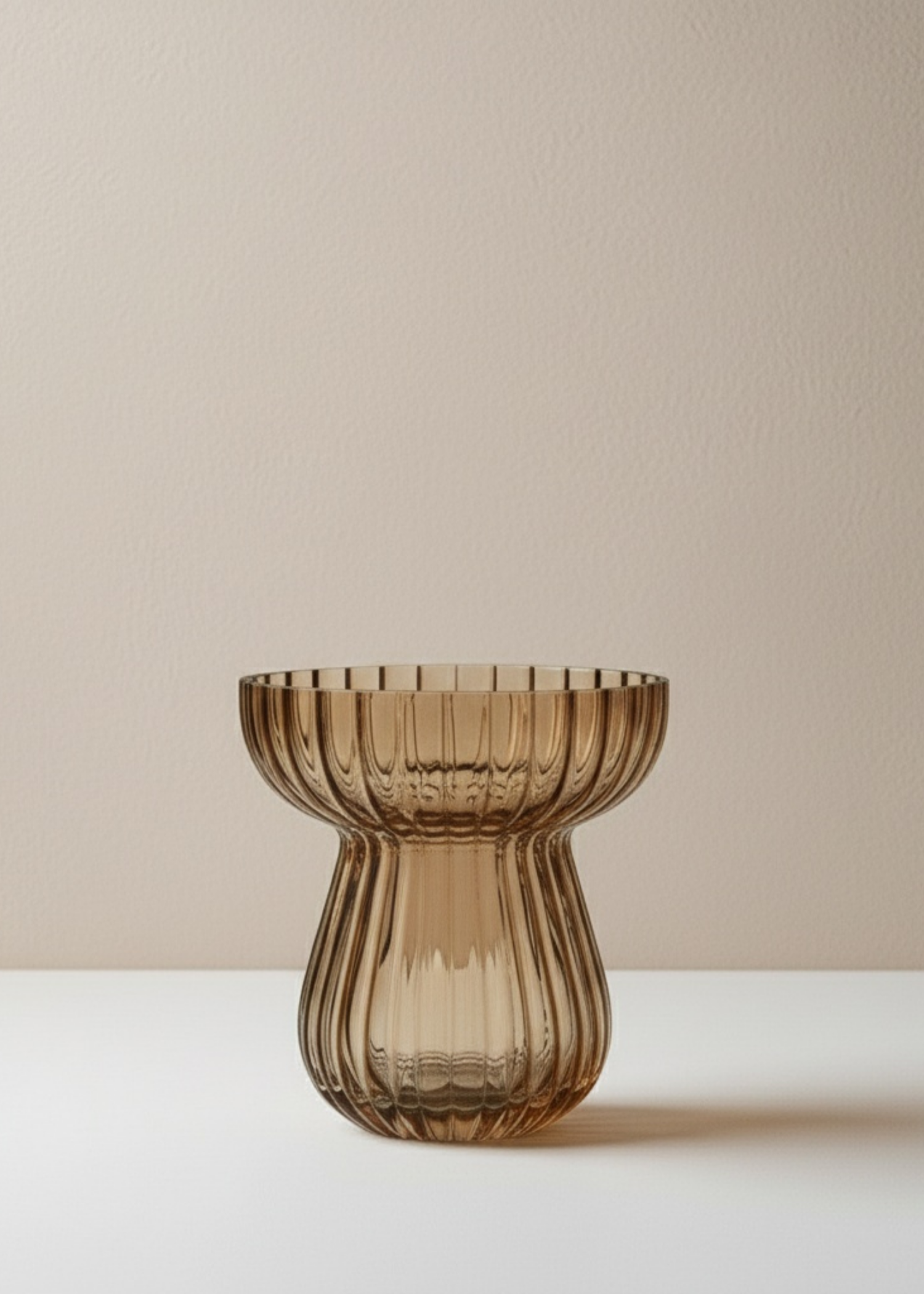 TRULY LIFESTYLE LARGE GLASS BULB VASE IN AMBER