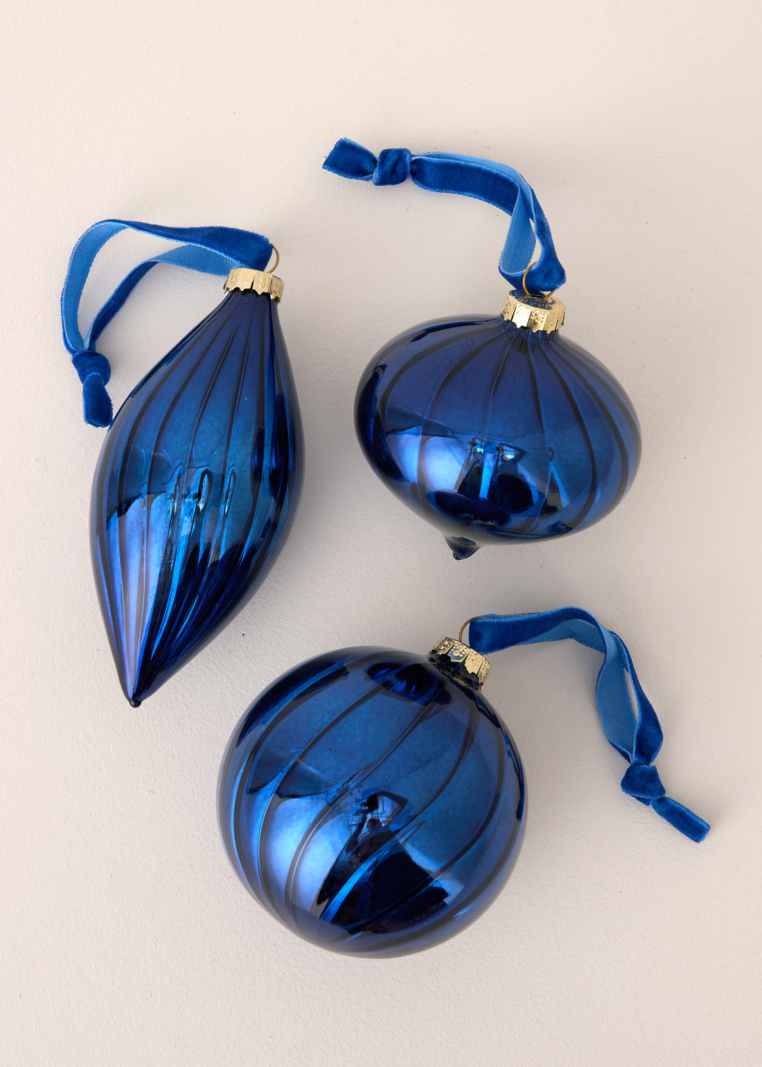 Truly Lifestyle Glass Foiled Set of 3 Baubles