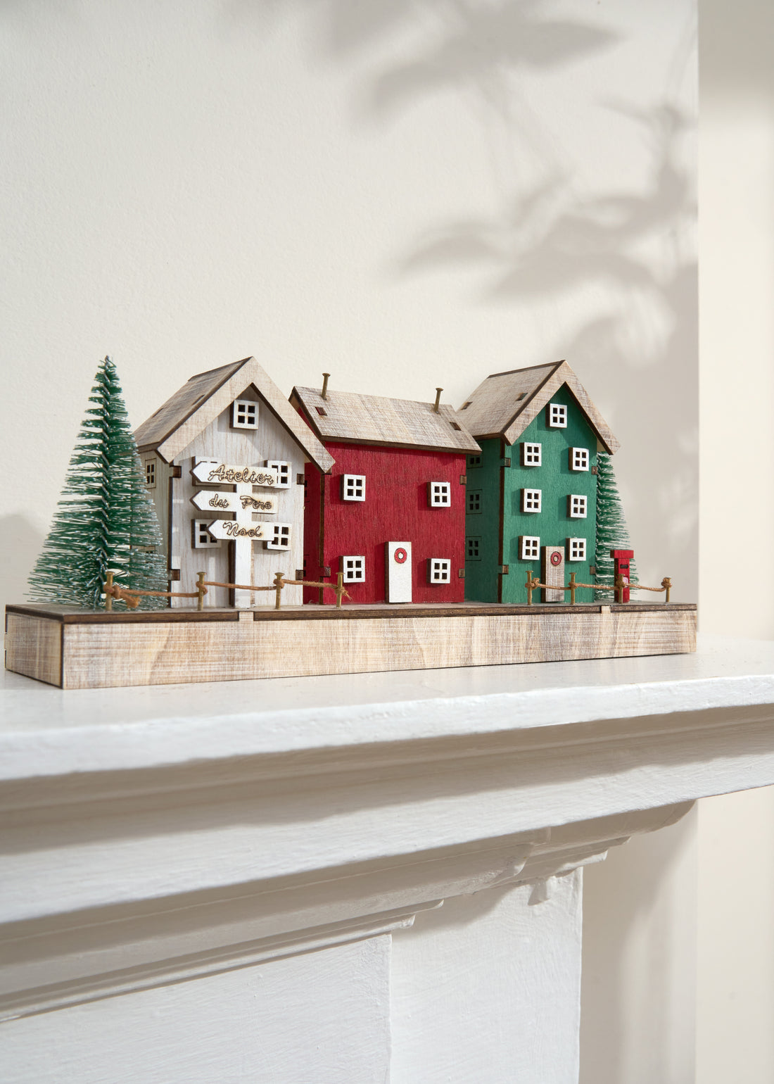 TRULY LIFESTYLE CHRISTMAS LIGHT UP HOUSES ON FIREPLACE