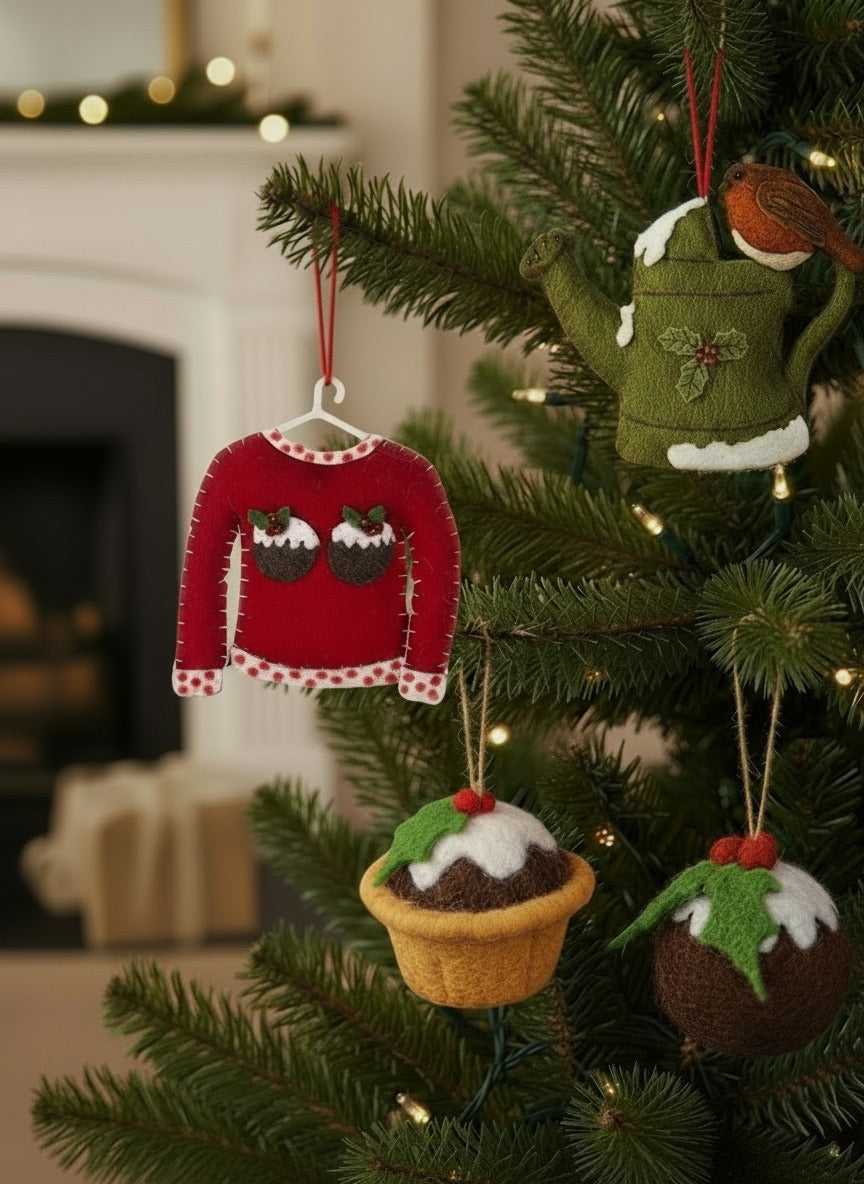 Watering Can and Robin Christmas Decoration