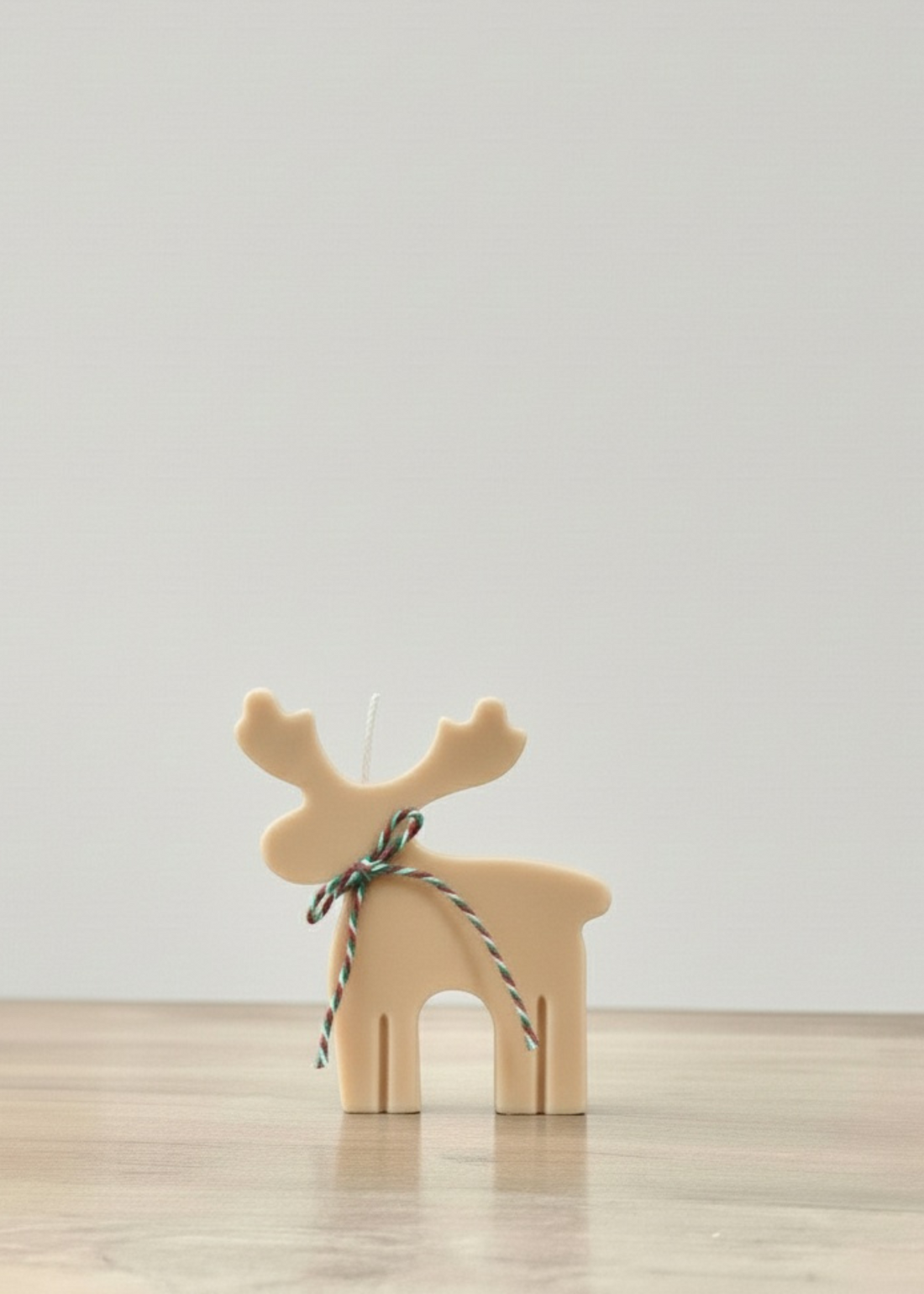 Truly Lifestyle Light Brown Christmas Reindeer Candle
