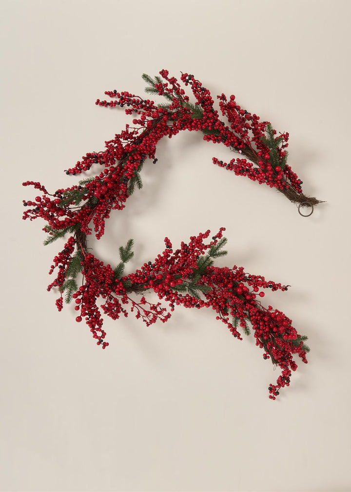 TRULY LIFESTYLE RED BERRY CHRISTMAS GARLAND