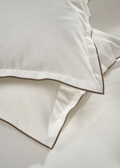 TRULY LIFESTYLE WHITE EMBROIDERED EDGE PILLOWCASES