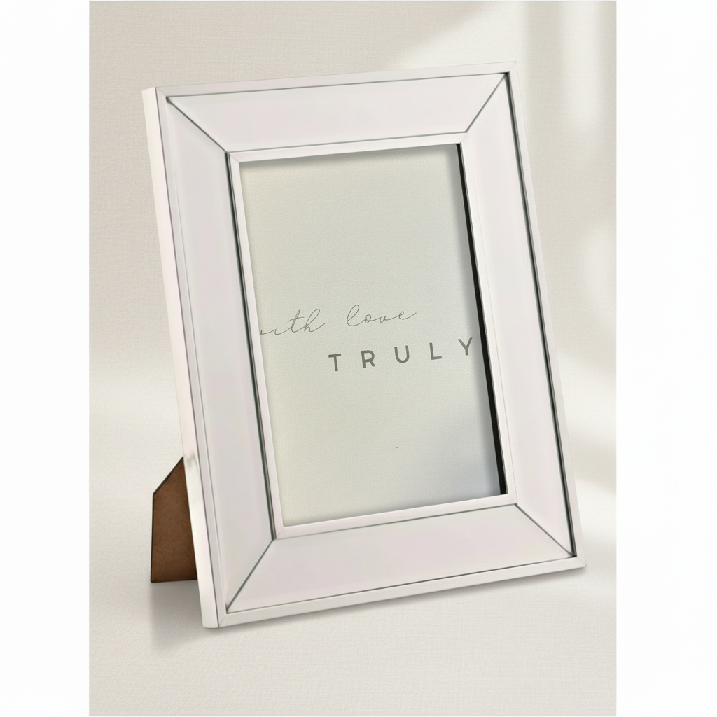 Silver Mirror Bordered Photo Frame