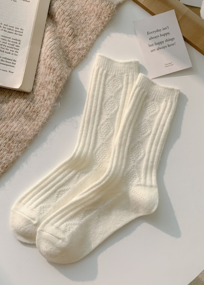 NATURAL WHITE CASHMERE BLEND PATTERNED SOCKS