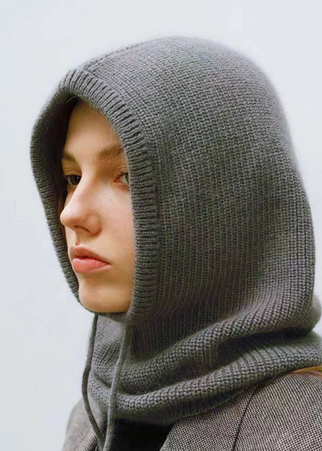 LIGHT GREY RIB KNIT ALPACA BLEND HOOD