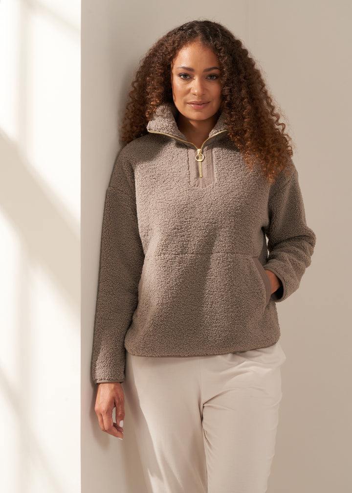 TRULY LIFESTYLE WOMENS OATMEAL BOUCLE QUARTER  ZIP JUMPER ON MODEL WITH ECRU HAREEM JOGGERS