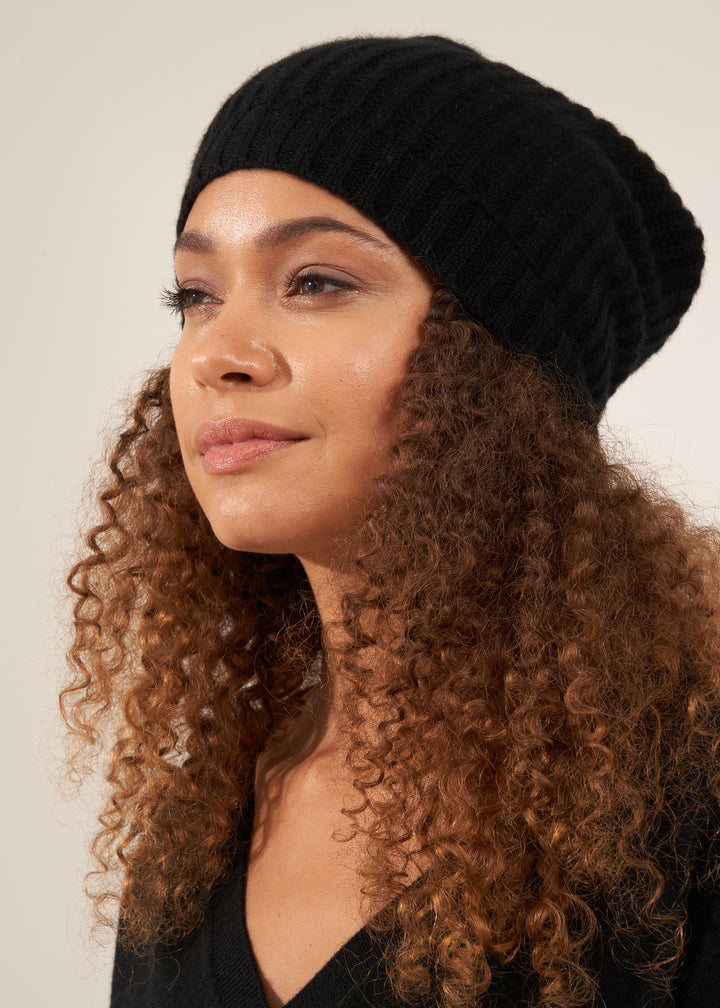 TRULY LIFESTYLE BLACK CASHMERE BEANIE HAT ON MODEL CLOSE UP
