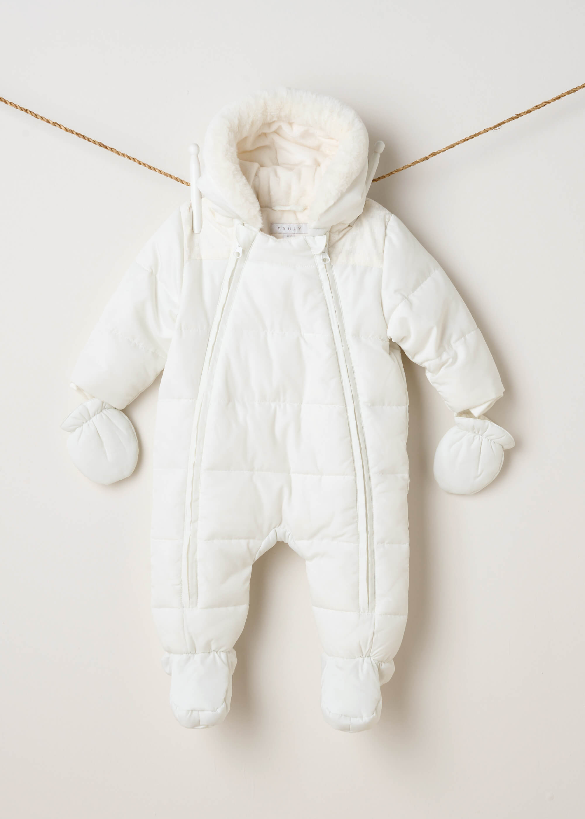 Baby snowsuit no outlet feet