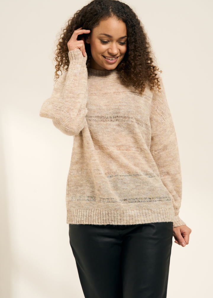 TRULY LIFESTYLE WOMENS OATMEAL OPEN KNIT JUMPER  ON MODEL