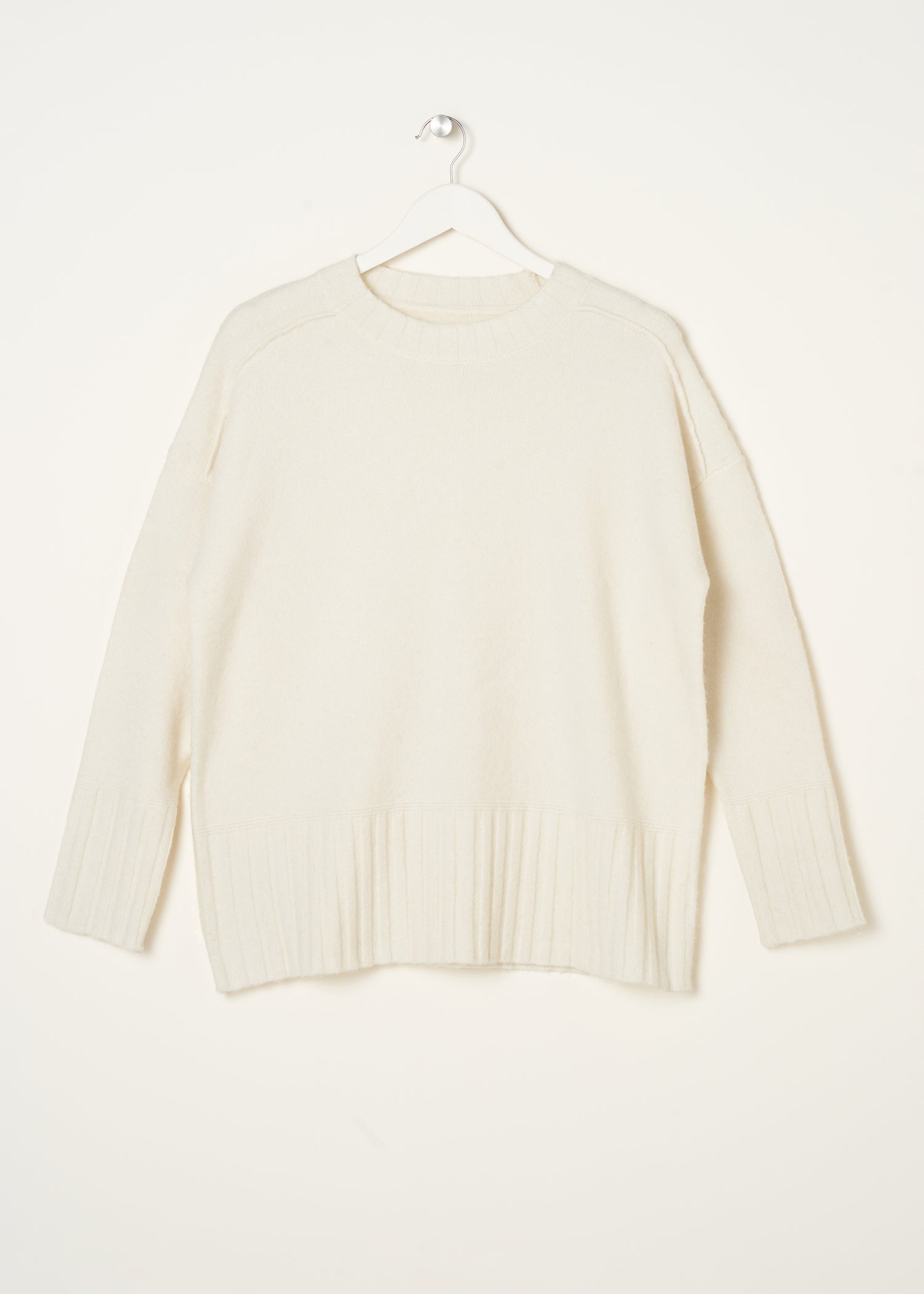 TRULY LIFESTYLE WOMENS WHITE FUNNEL NECK JUMPER WITH RIBBED HEM ON HANGER