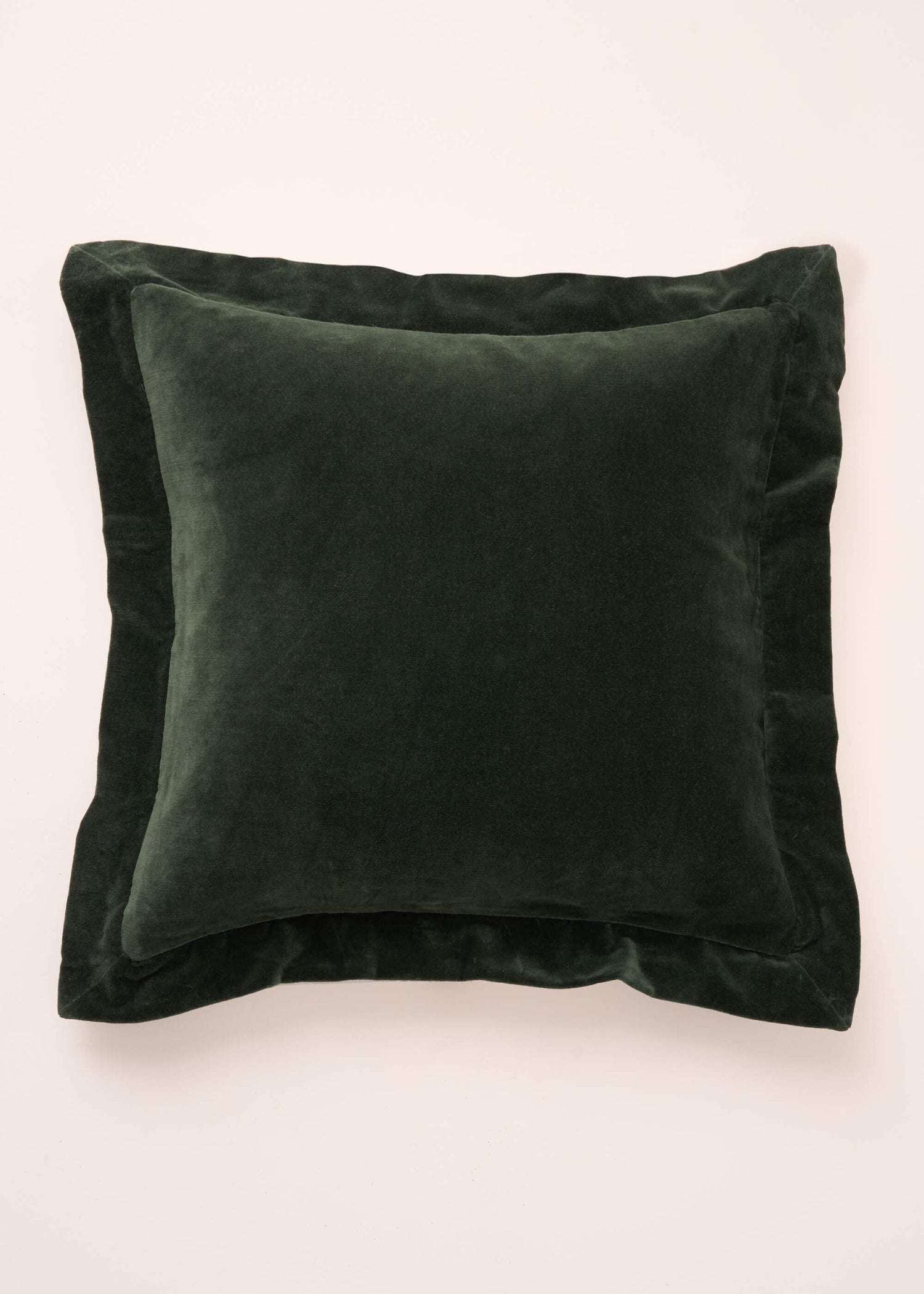 TRULY LIFESTYLE EMERALD GREEN VELVET SQUARE CUSHION