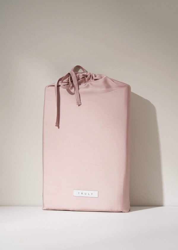 LIGHT PINK BAMBOO PILLOWCASES IN DUST BAG | TRULY LIFESTYLE